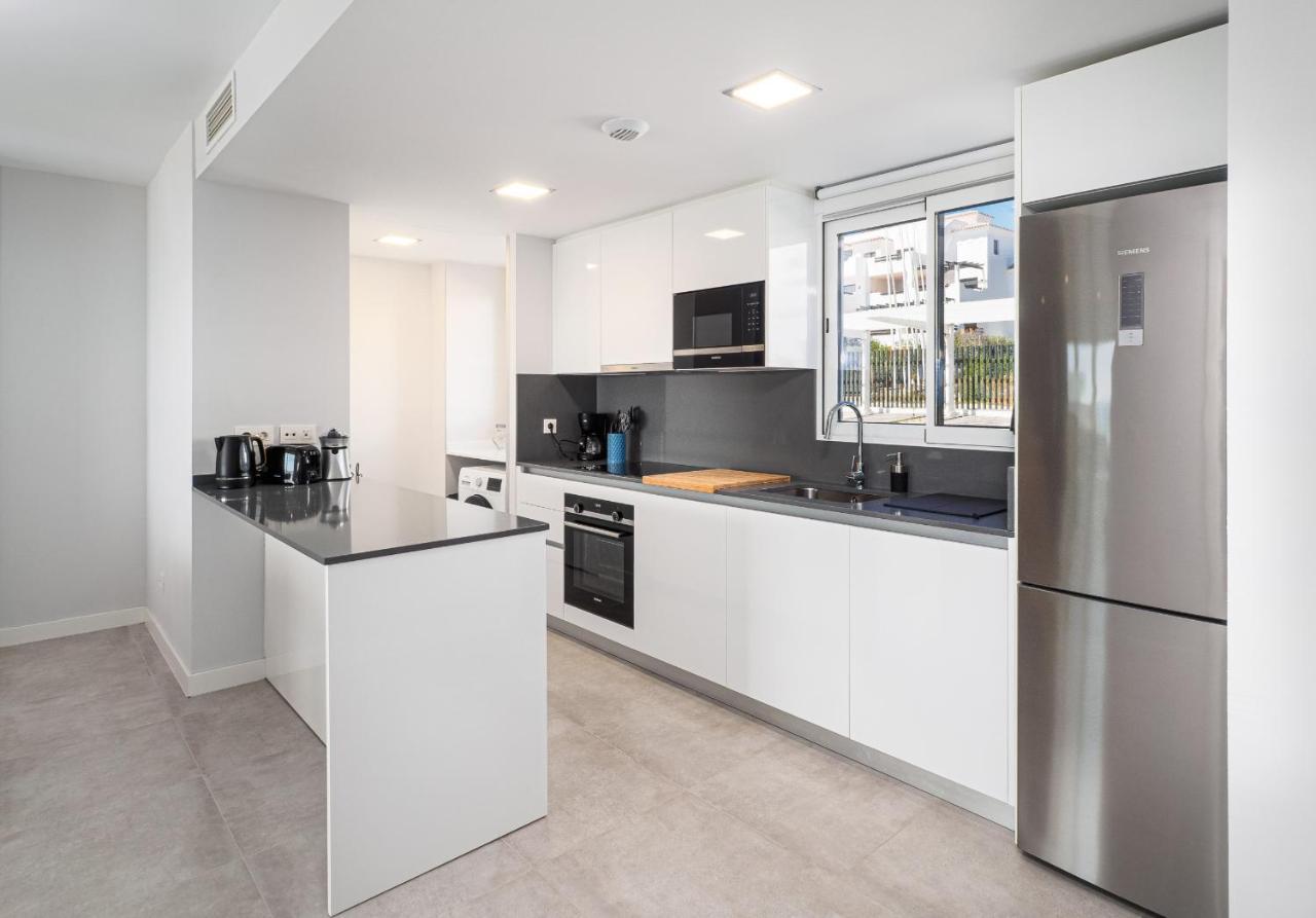 Via Celere 2325 Luxury Sea View Appartment 卡萨雷斯 外观 照片